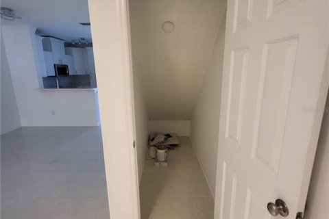 Adosado en alquiler en Riverview, Florida, 3 dormitorios, 131.18 m2 № 1903351 - foto 13