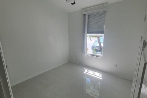 Adosado en alquiler en Riverview, Florida, 3 dormitorios, 131.18 m2 № 1903351 - foto 10