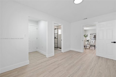 Купить виллу или дом в Хомстед, Флорида 3 спальни, 157.28м2, № 1850342 - фото 17