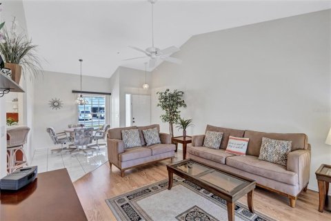 Condominio en venta en Bradenton, Florida, 2 dormitorios, 93.27 m2 № 2095007 - foto 9