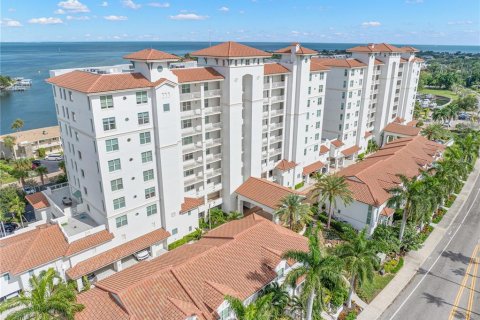 Condo in Saint Petersburg, Florida, 3 bedrooms  № 2280363