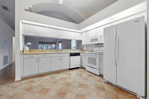 Casa en venta en Zephyrhills, Florida, 2 dormitorios, 110.65 m2 № 1856041 - foto 12