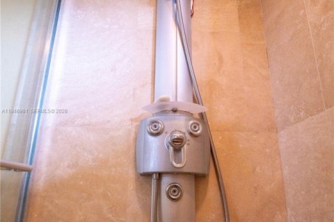 Condo in Jupiter, Florida, 2 bedrooms  № 2003075 - photo 13