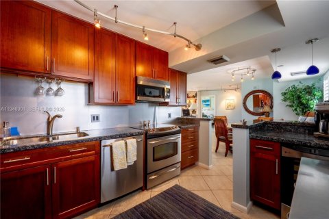 Condo in Jupiter, Florida, 2 bedrooms  № 2003075 - photo 26