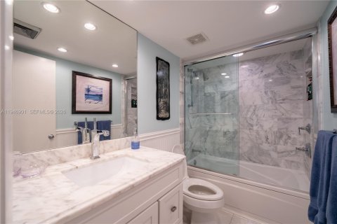 Condo in Jupiter, Florida, 2 bedrooms  № 2003075 - photo 17