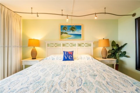 Condo in Jupiter, Florida, 2 bedrooms  № 2003075 - photo 3