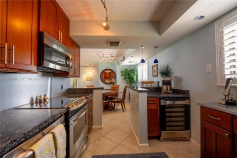 Condo in Jupiter, Florida, 2 bedrooms  № 2003075 - photo 27
