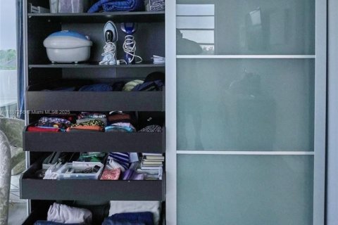 Condo in North Miami Beach, Florida, 2 bedrooms № 2037923 - photo 22