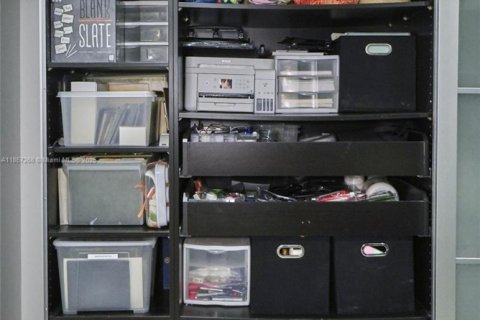 Condo in North Miami Beach, Florida, 2 bedrooms № 2037923 - photo 30