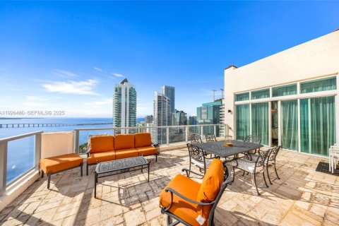 Condominio en Miami, Florida, 3 dormitorios  № 1991517