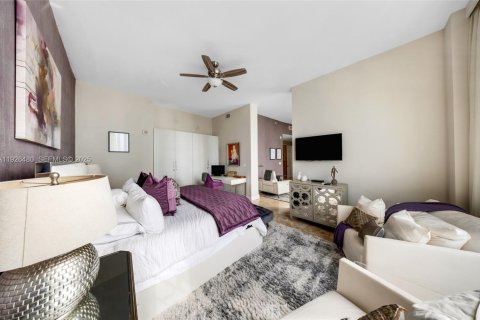 Condominio en venta en Miami, Florida, 3 dormitorios, 180.23 m2 № 1991517 - foto 7