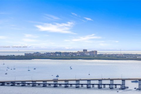 Condominio en venta en Miami, Florida, 3 dormitorios, 180.23 m2 № 1991517 - foto 24