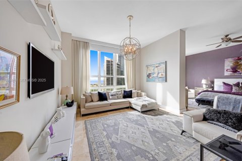 Condominio en venta en Miami, Florida, 3 dormitorios, 180.23 m2 № 1991517 - foto 8