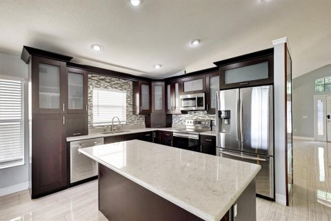 Villa ou maison à vendre à Gibsonton, Floride: 4 chambres, 185.34 m2 № 2149359 - photo 6