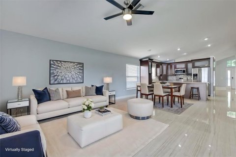 Villa ou maison à vendre à Gibsonton, Floride: 4 chambres, 185.34 m2 № 2149359 - photo 9