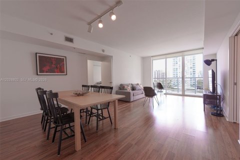 Condo in Miami, Florida, 2 bedrooms № 2145902 - photo 21