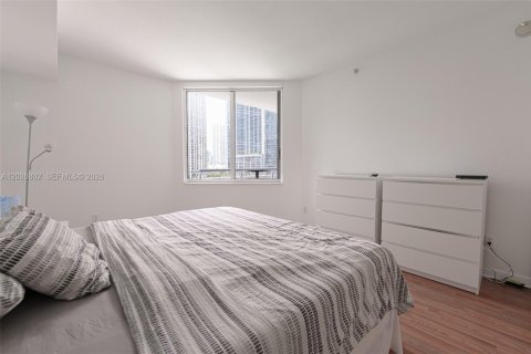 Condo in Miami, Florida, 2 bedrooms № 2145902 - photo 15