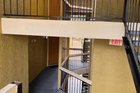 Condominio en alquiler en Kissimmee, Florida, 1 dormitorio, 61.78 m2 № 1533632 - foto 2