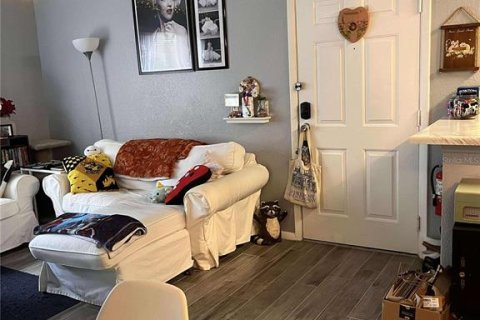 Condominio en alquiler en Kissimmee, Florida, 1 dormitorio, 61.78 m2 № 1533632 - foto 12