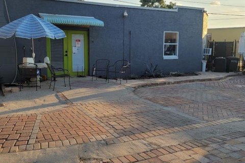 Commercial property in Saint Petersburg, Florida 175.12 sq.m. № 2143790 - photo 7