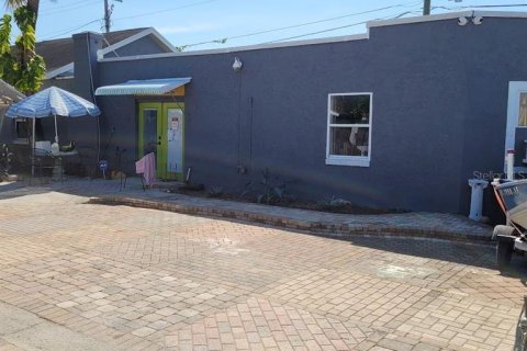 Commercial property in Saint Petersburg, Florida 175.12 sq.m. № 2143790 - photo 5