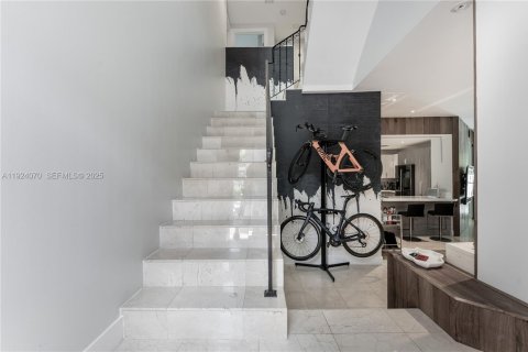 Adosado en alquiler en Aventura, Florida, 4 dormitorios, 234.11 m2 № 2054157 - foto 24