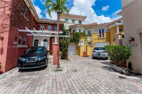 Adosado en alquiler en Aventura, Florida, 4 dormitorios, 234.11 m2 № 2054157 - foto 3