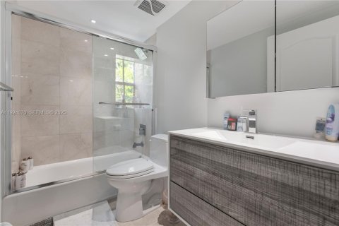Adosado en alquiler en Aventura, Florida, 4 dormitorios, 234.11 m2 № 2054157 - foto 12