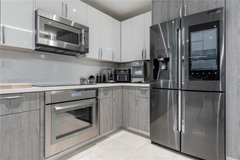 Adosado en alquiler en Aventura, Florida, 4 dormitorios, 234.11 m2 № 2054157 - foto 9