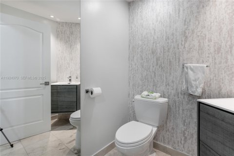 Adosado en alquiler en Aventura, Florida, 4 dormitorios, 234.11 m2 № 2054157 - foto 14