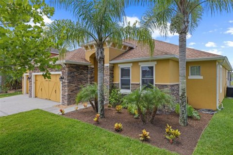 House in Kissimmee, Florida 3 bedrooms, 231.7 sq.m. № 1826486 - photo 2