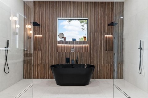 Villa ou maison à vendre à Tampa, Floride: 5 chambres, 327.76 m2 № 2284071 - photo 30