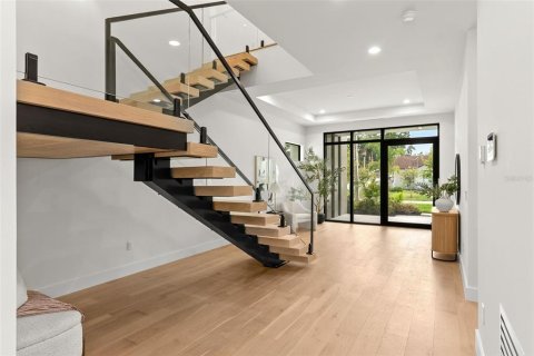 Villa ou maison à vendre à Tampa, Floride: 5 chambres, 327.76 m2 № 2284071 - photo 11