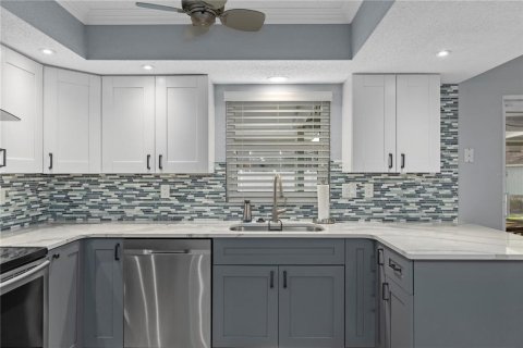 Villa ou maison à vendre à Spring Hill, Floride: 3 chambres, 118.91 m2 № 2314447 - photo 14