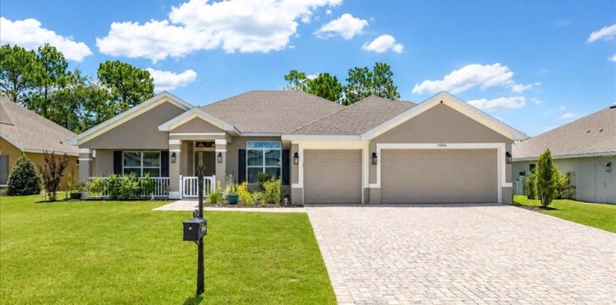 House in Dunnellon, Florida 4 bedrooms, 211.72 sq.m. № 2277938