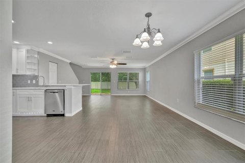 Townhouse in Valrico, Florida 3 bedrooms, 146.14 sq.m. № 1880747 - photo 14