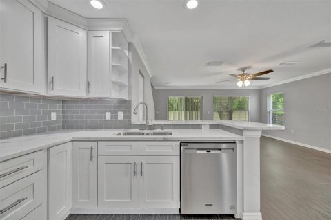 Townhouse in Valrico, Florida 3 bedrooms, 146.14 sq.m. № 1880747 - photo 20