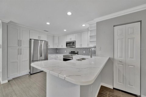 Townhouse in Valrico, Florida 3 bedrooms, 146.14 sq.m. № 1880747 - photo 24