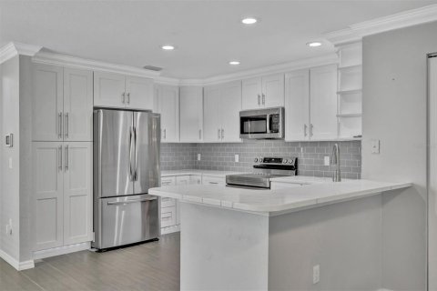 Townhouse in Valrico, Florida 3 bedrooms, 146.14 sq.m. № 1880747 - photo 23