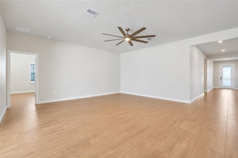 Villa ou maison à louer à Clermont, Floride: 4 chambres, 236.9 m2 № 2433124 - photo 12