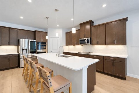 Villa ou maison à louer à Clermont, Floride: 4 chambres, 236.9 m2 № 2433124 - photo 6