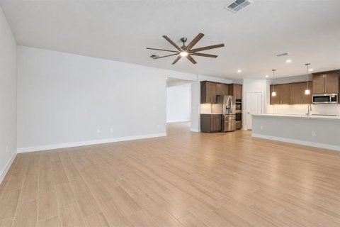 Villa ou maison à louer à Clermont, Floride: 4 chambres, 236.9 m2 № 2433124 - photo 11