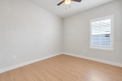 Villa ou maison à louer à Clermont, Floride: 4 chambres, 236.9 m2 № 2433124 - photo 27