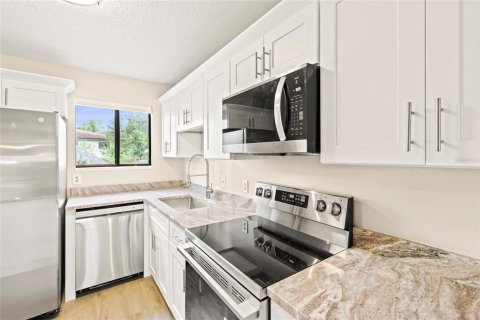 Condominio en venta en Bradenton, Florida, 2 dormitorios, 86.96 m2 № 2234770 - foto 4