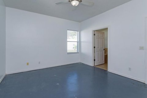 Casa en venta en Davenport, Florida, 5 dormitorios, 300.54 m2 № 2420542 - foto 15
