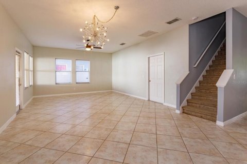 Casa en venta en Davenport, Florida, 5 dormitorios, 300.54 m2 № 2420542 - foto 17