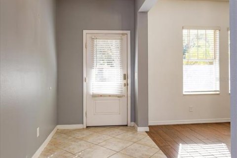 Casa en venta en Davenport, Florida, 5 dormitorios, 300.54 m2 № 2420542 - foto 2
