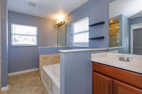 Casa en venta en Davenport, Florida, 5 dormitorios, 300.54 m2 № 2420542 - foto 26