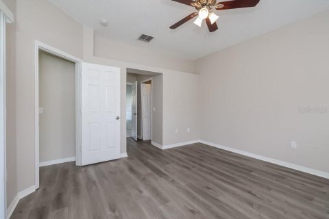 House in Kissimmee, Florida 4 bedrooms, 164.81 sq.m. № 1873157 - photo 8