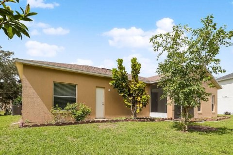 House in Kissimmee, Florida 4 bedrooms, 164.81 sq.m. № 1873157 - photo 16
